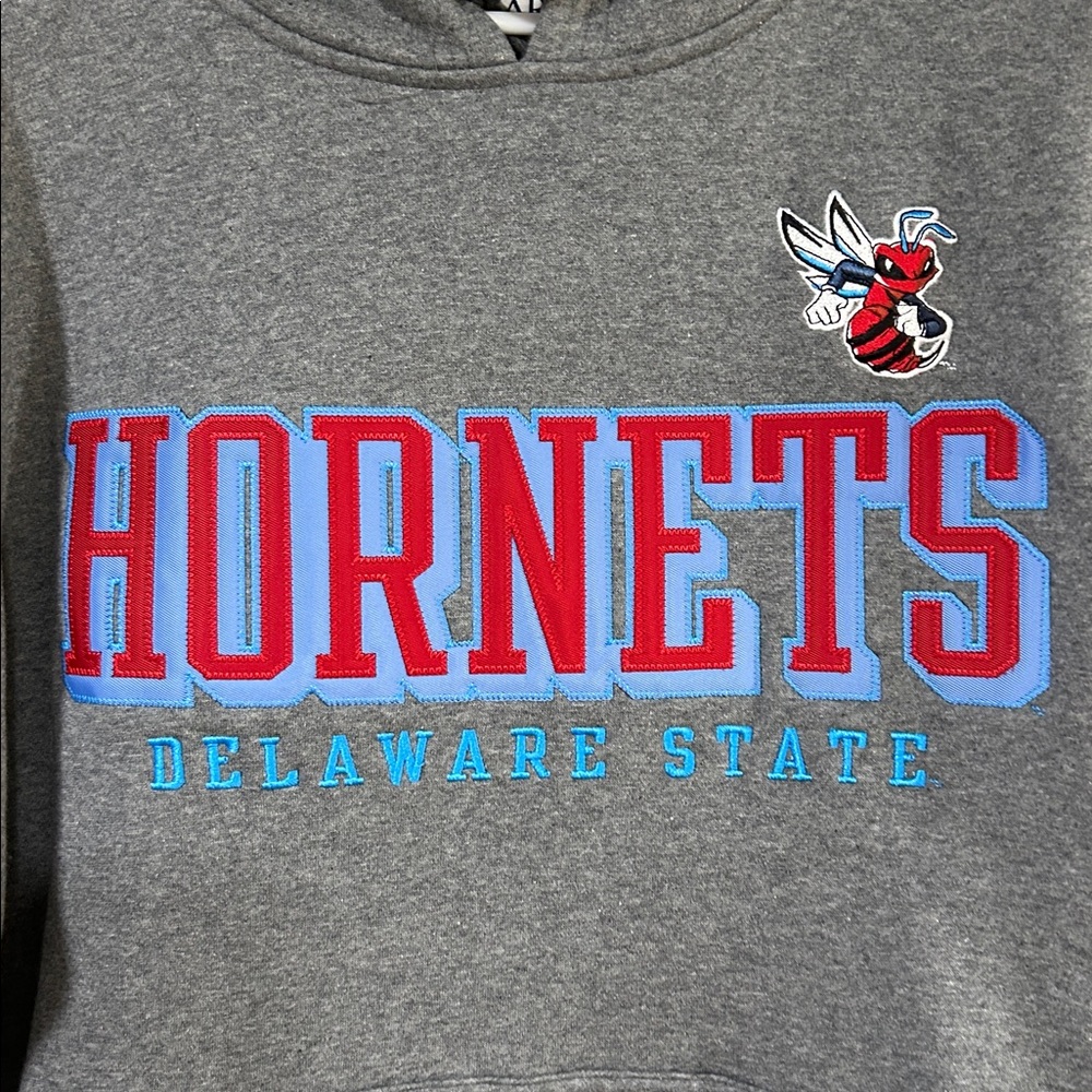 Adorablel Delaware State Hornets, Men’s X-Large, NWT Retail $64 - Picture 5 of 7